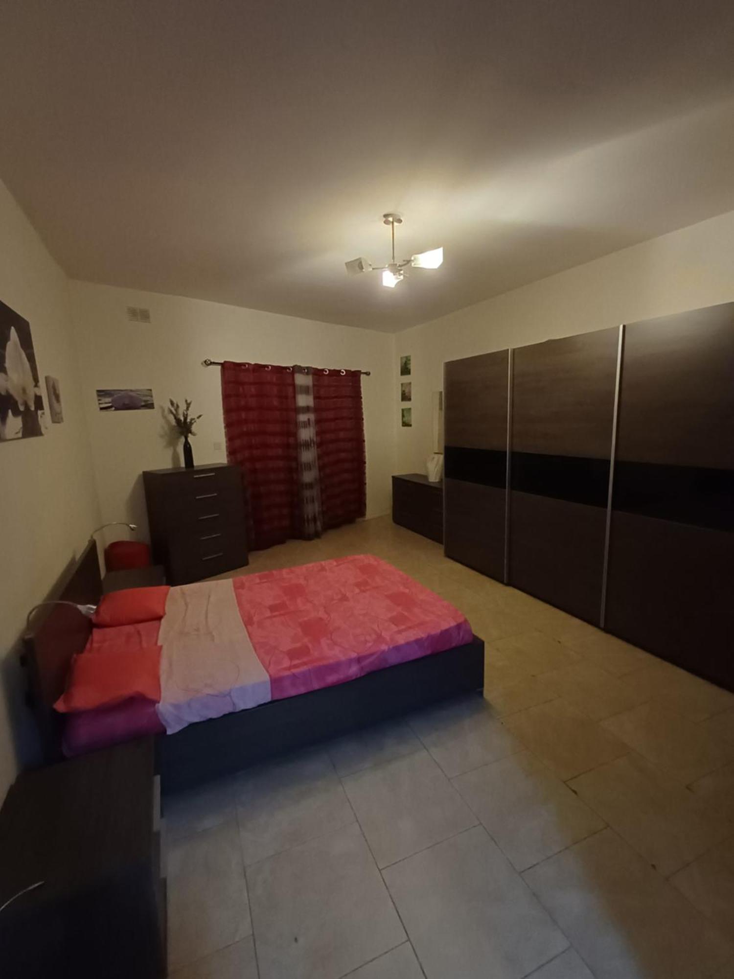 Apartament Inessa'S Flat Pietà Zewnętrze zdjęcie